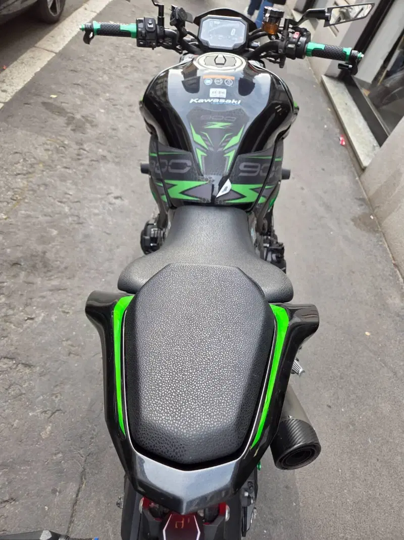 Kawasaki Z 900 SE (2022 - 24) (8)
