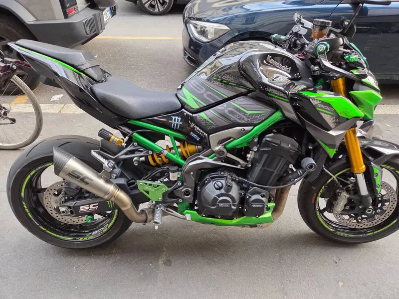 Kawasaki Z 900 SE (2022 - 24) (2)