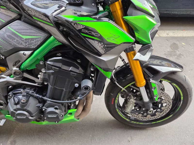 Kawasaki Z 900 SE (2022 - 24) (4)
