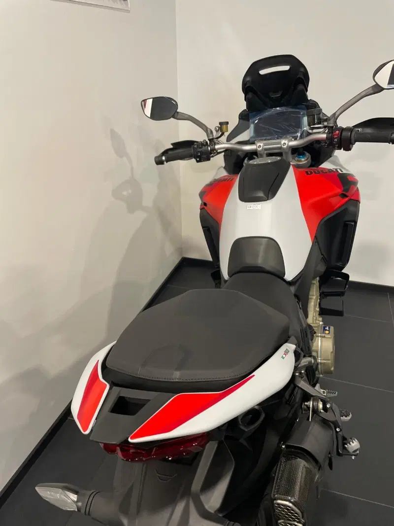 Ducati Multistrada V4 RS (2024 - 25) (4)