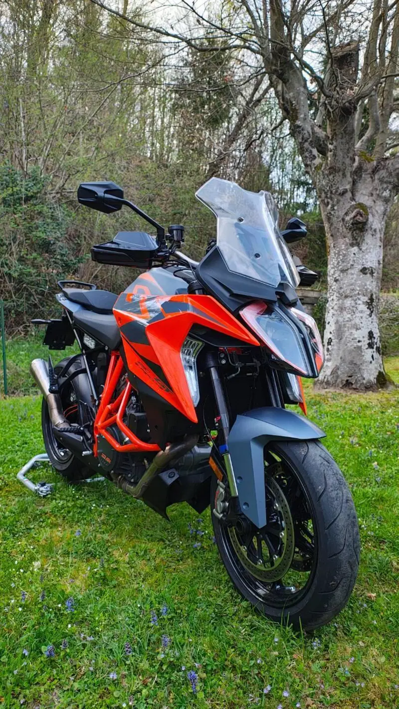 KTM 1290 Super Duke GT (2022 - 25) (3)