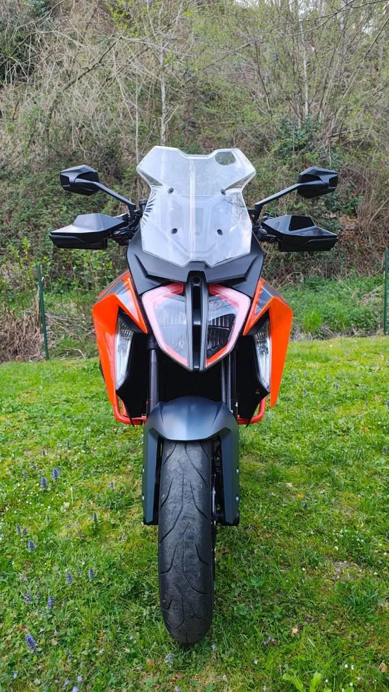 KTM 1290 Super Duke GT (2022 - 25) (4)