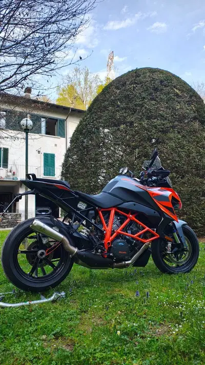 KTM 1290 Super Duke GT (2022 - 25) usata