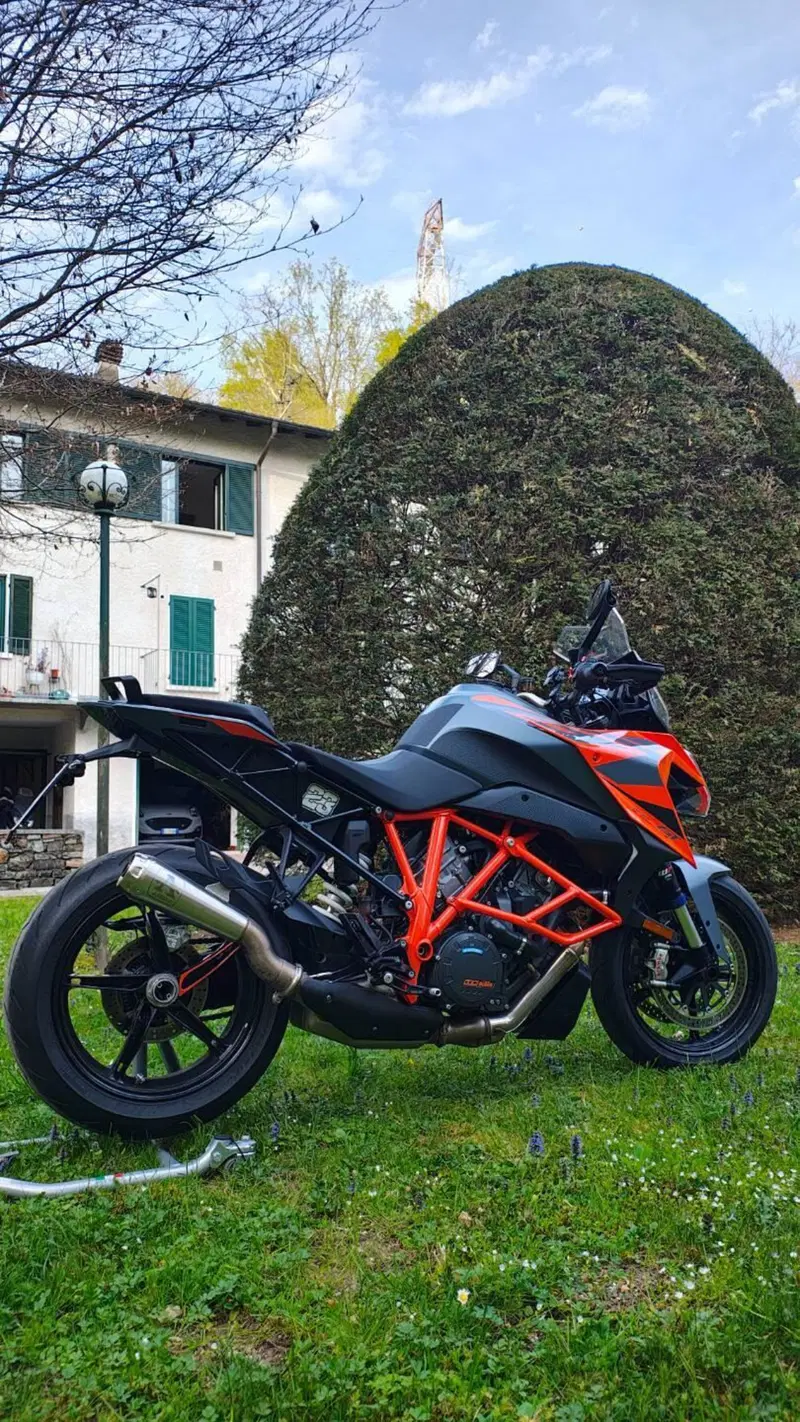 KTM 1290 Super Duke GT (2022 - 25)
