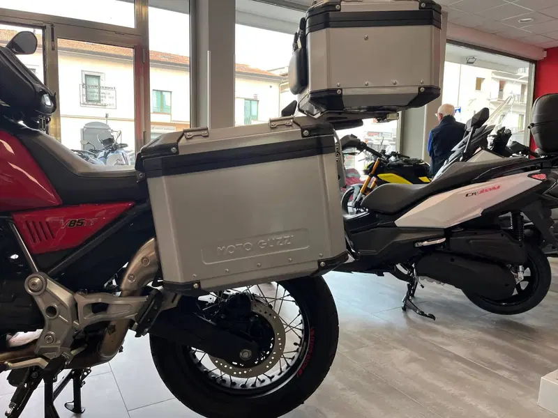 Moto Guzzi V85 TT (2019 - 20) (8)