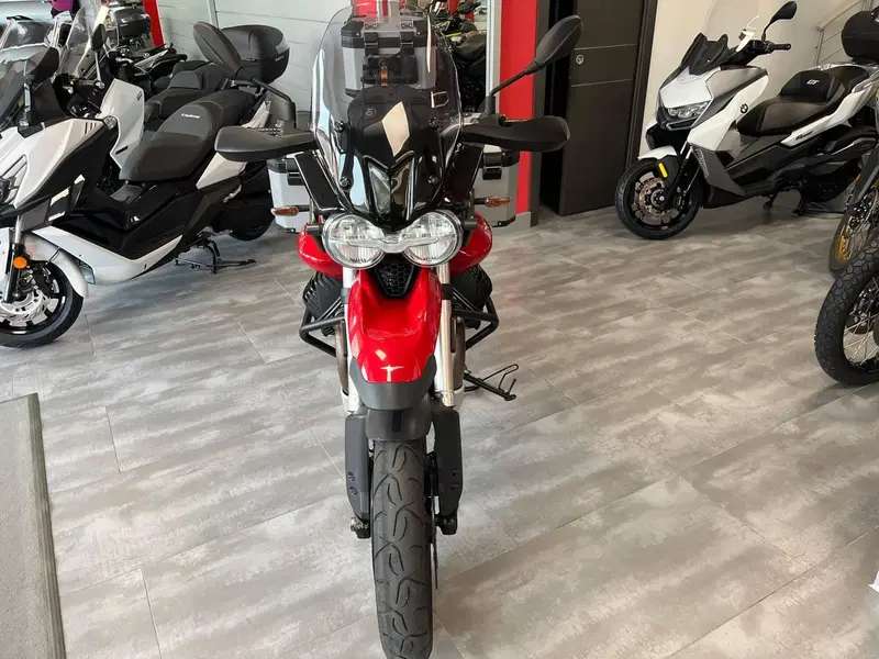 Moto Guzzi V85 TT (2019 - 20) (15)