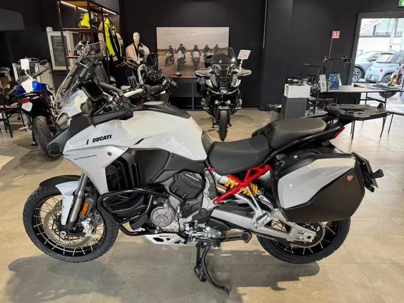 Ducati Multistrada V4 S (2021 - 24) (3)