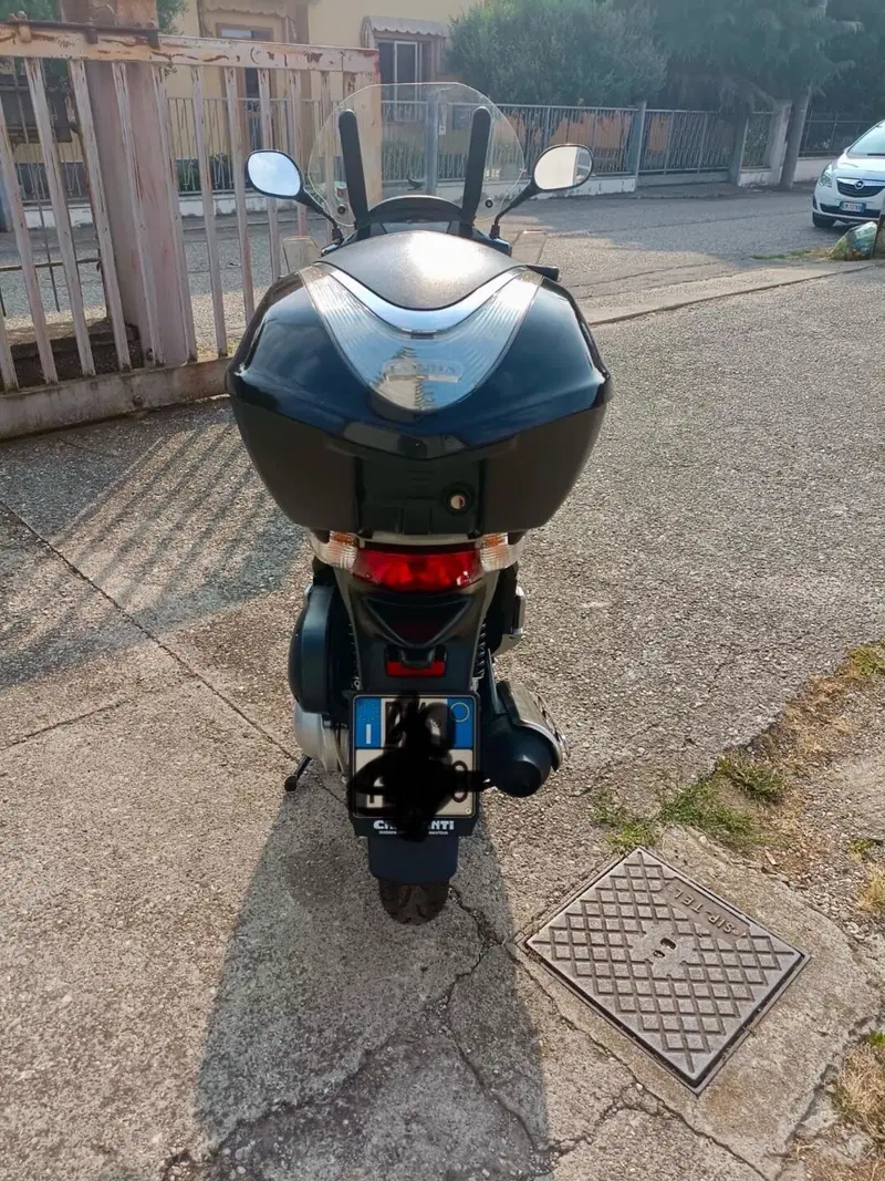 Honda SH 150i (2009 - 12) (6)