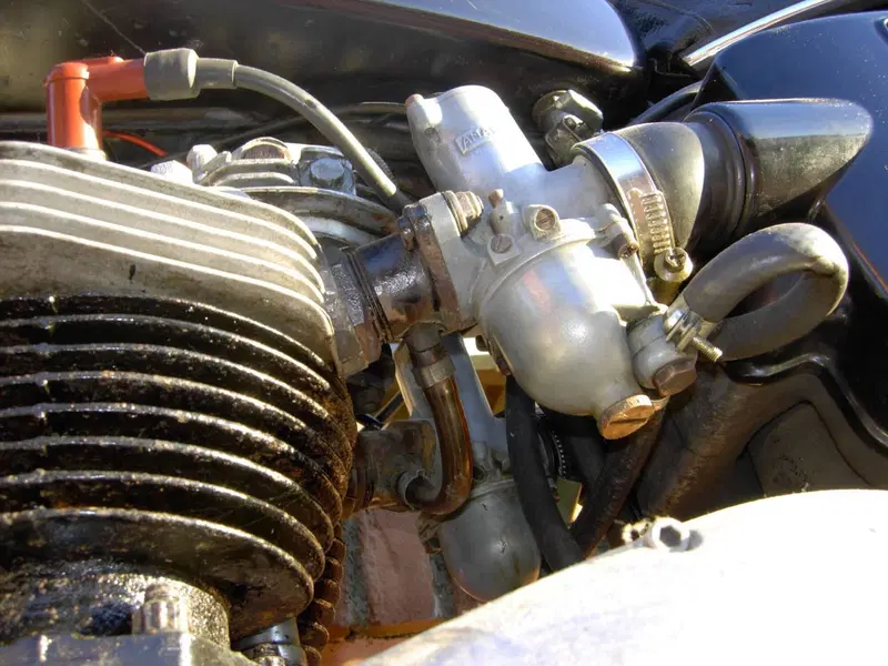 Triumph BONNEVILLE T120R (10)