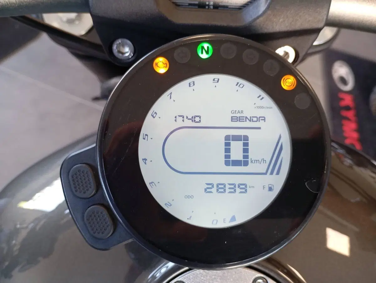 Keeway Motor V302 C (2022 - 26) (8)