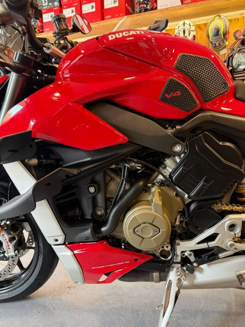 Ducati Streetfighter V4 1100 (2021 - 22) (17)