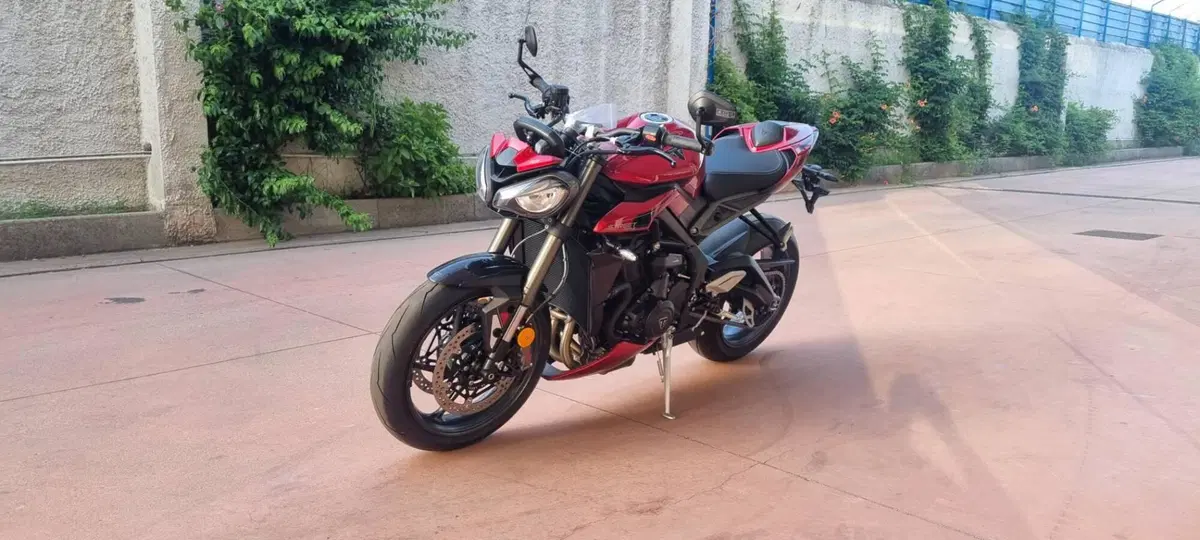 Triumph Street Triple 765 RS (2023 - 26) (6)