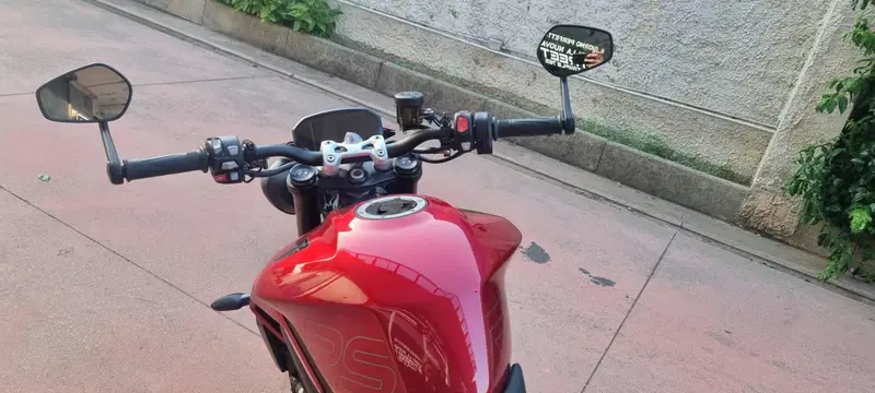Triumph Street Triple 765 RS (2023 - 26) (8)
