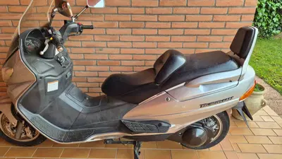 Suzuki Burgman AN 250 (1998 - 01) usata