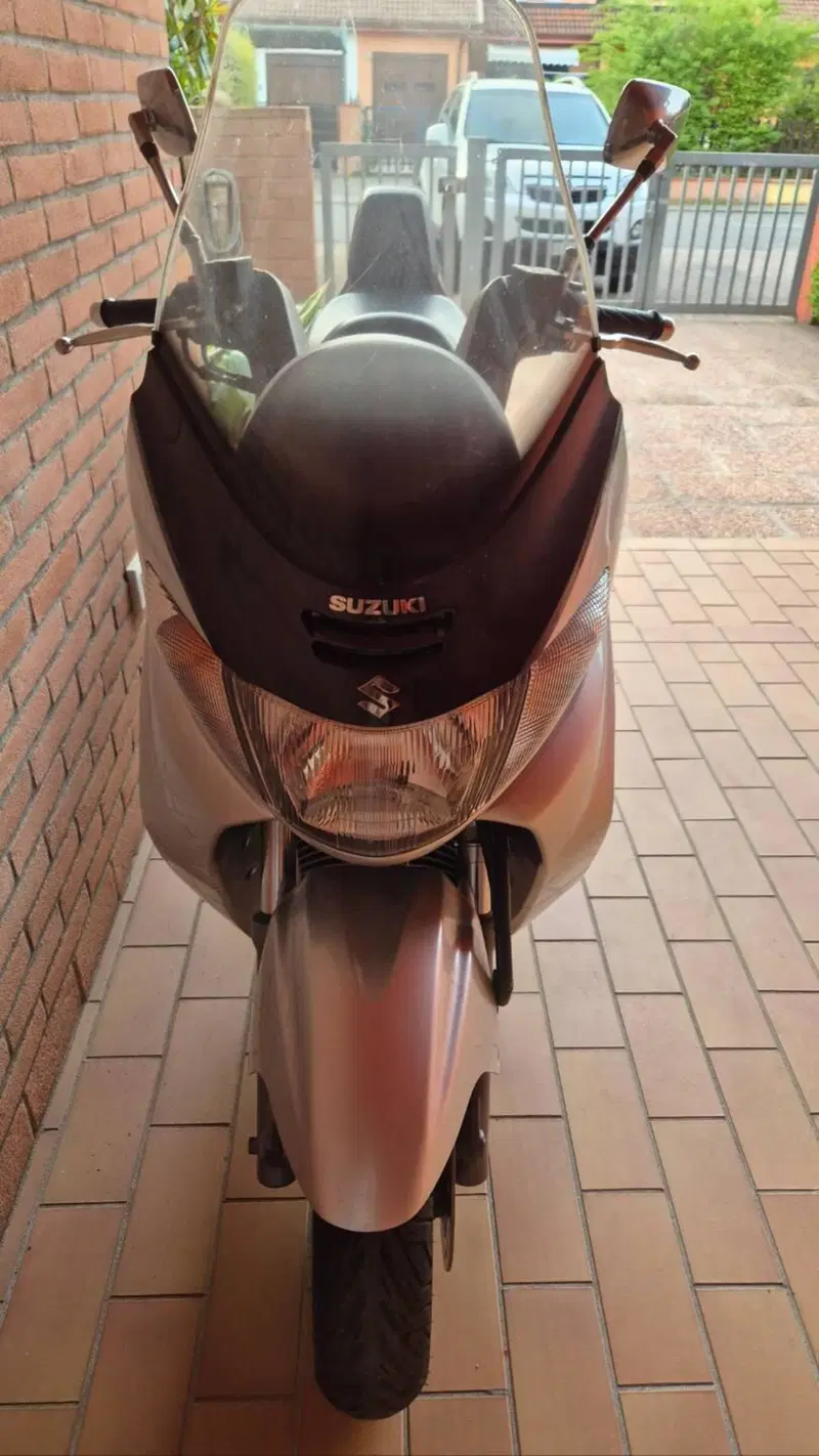 Suzuki Burgman AN 250 (1998 - 01) (2)