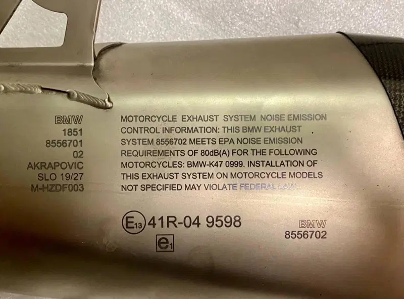 Silenziatore slip-on BMW MOTORRAD per S1000R Akrapovic (3)