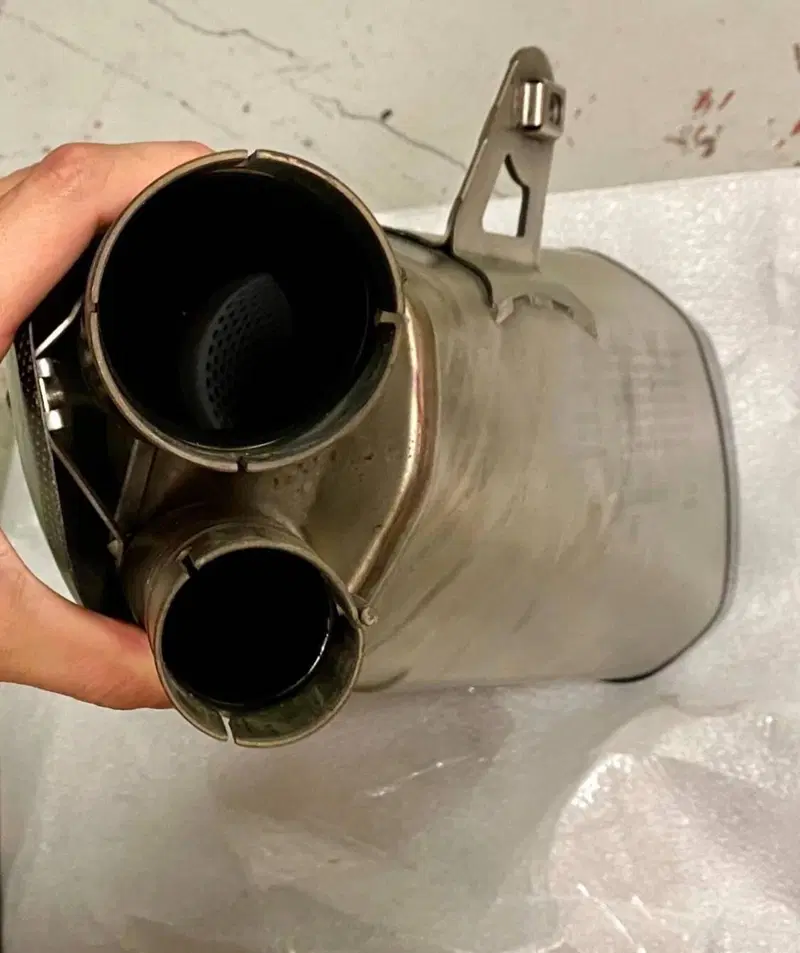 Silenziatore slip-on BMW MOTORRAD per S1000R Akrapovic (11)