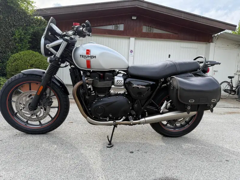 Triumph Street Twin 900 (2016) (3)