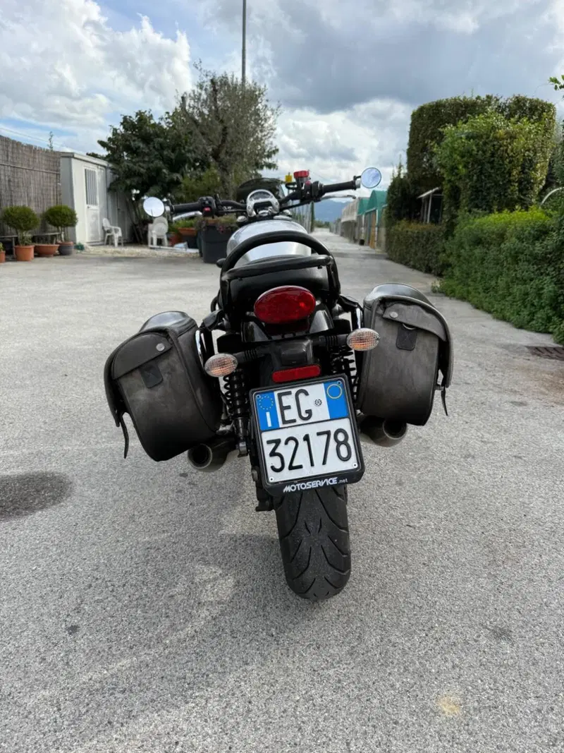 Triumph Street Twin 900 (2016) (5)