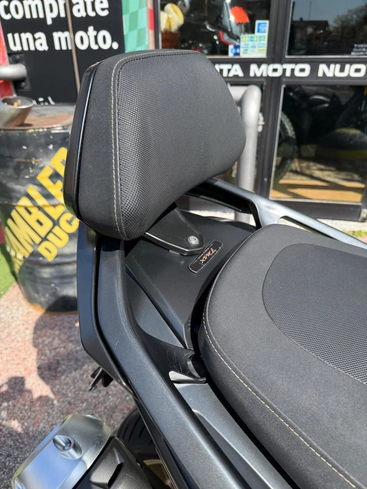 Yamaha T-Max 530 Iron Max (2014 - 17) (12)