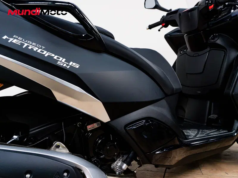 Peugeot Metropolis 400 Active (2025 - 26) (4)