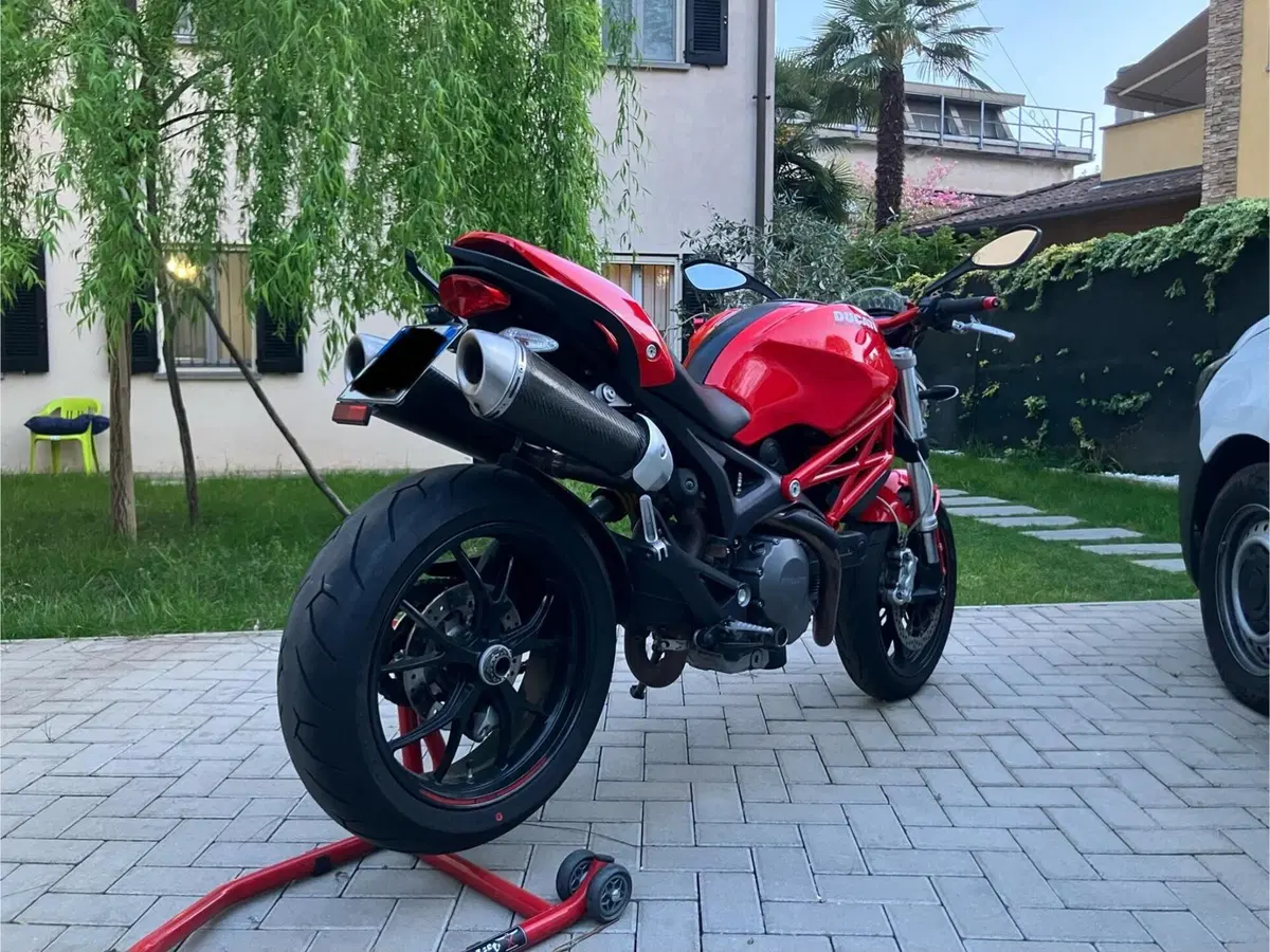 Ducati Monster 796 (2010 - 13)