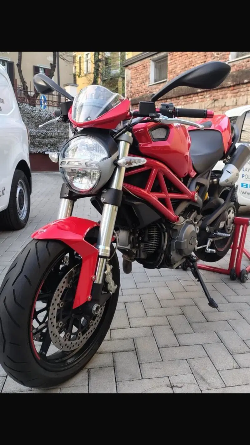 Ducati Monster 796 (2010 - 13) (3)