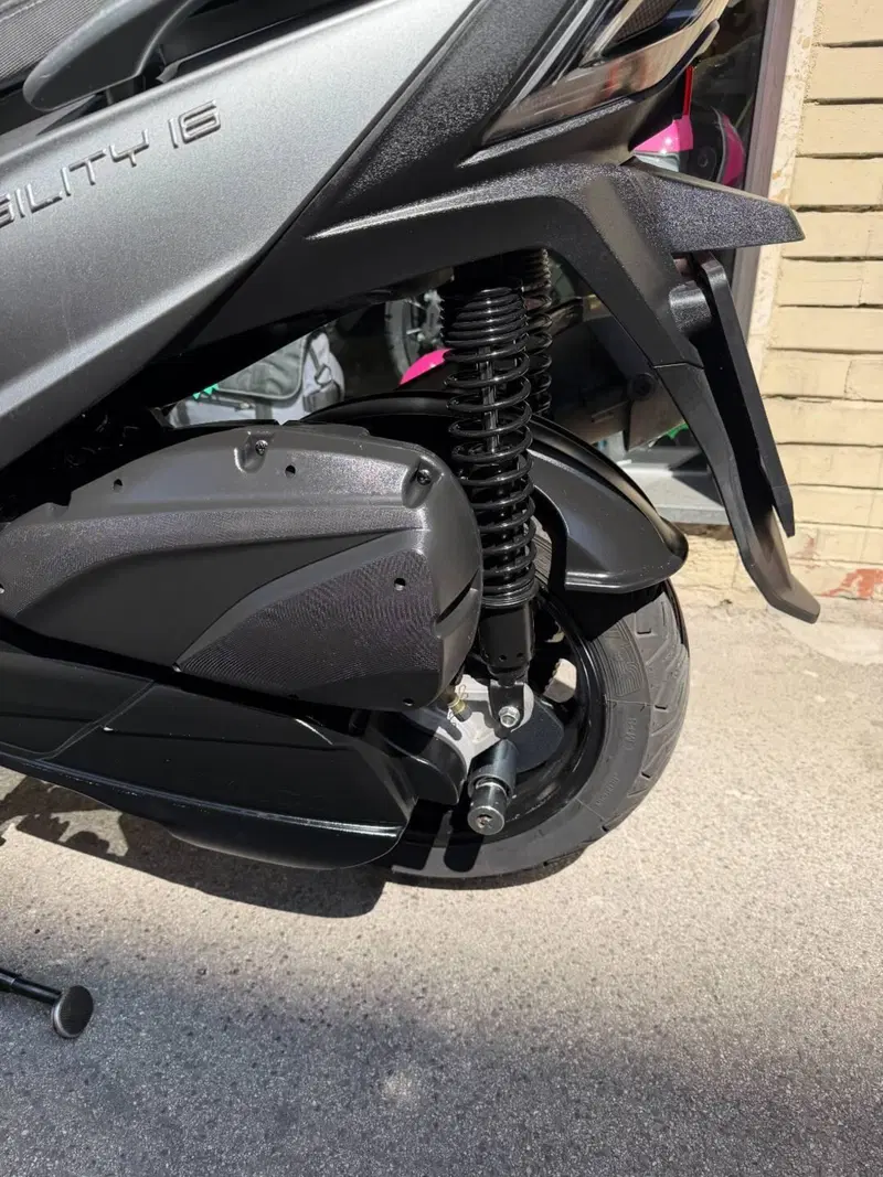 Kymco Agility 300i (2021 - 25) (5)