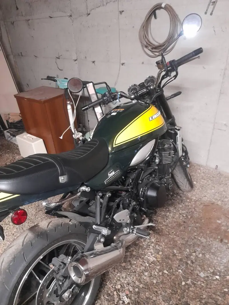 Kawasaki Z 900 (2021 - 24) (2)