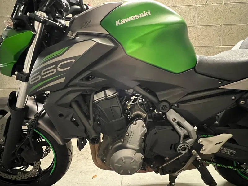 Kawasaki Z 650 (2017 - 19) (4)