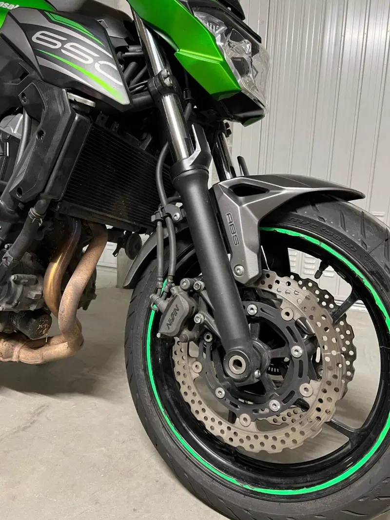 Kawasaki Z 650 (2017 - 19) (6)