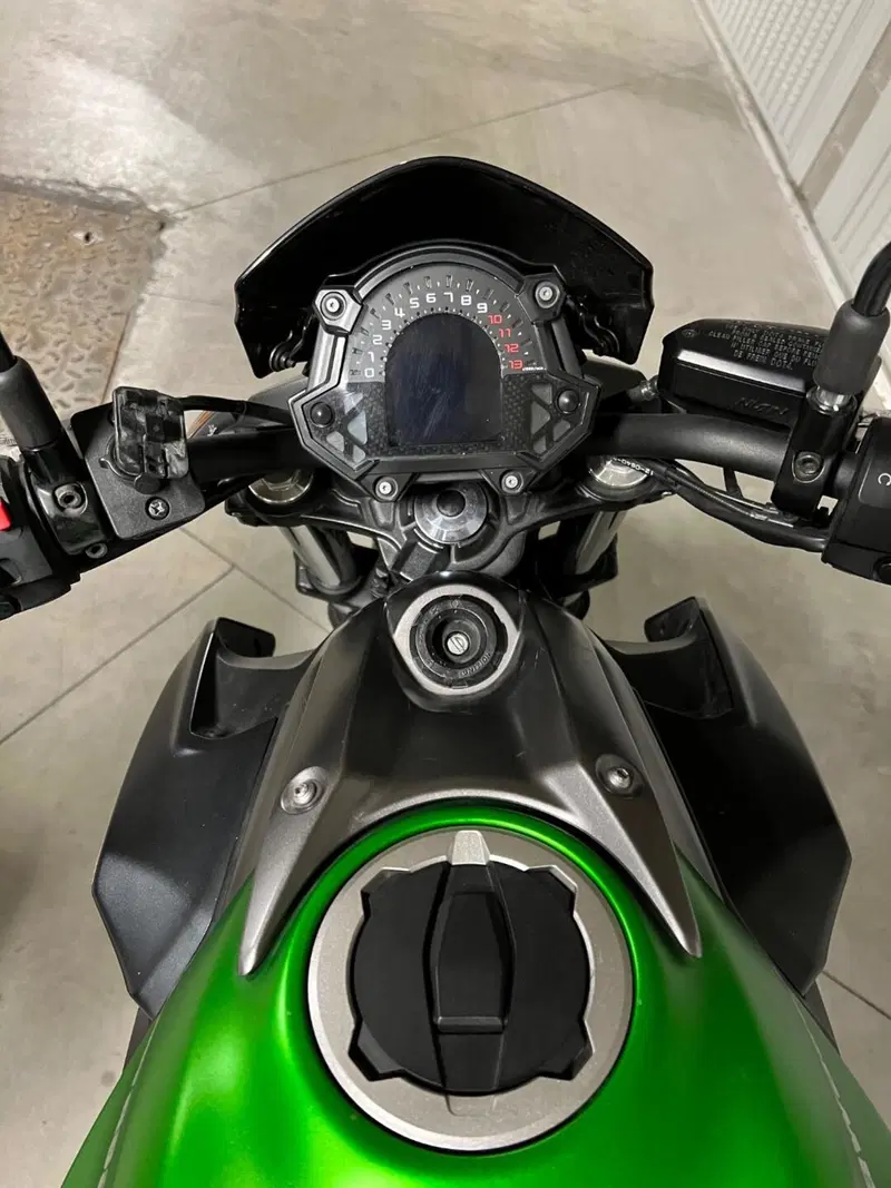 Kawasaki Z 650 (2017 - 19) (10)