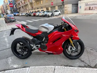 Ducati Panigale V4 R (2026) usata