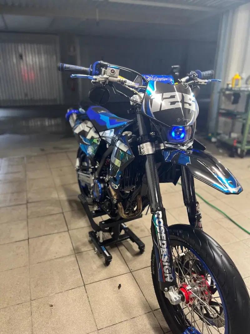 Fantic Motor XMF 125 Motard Performance 4T (2023 - 24) (7)