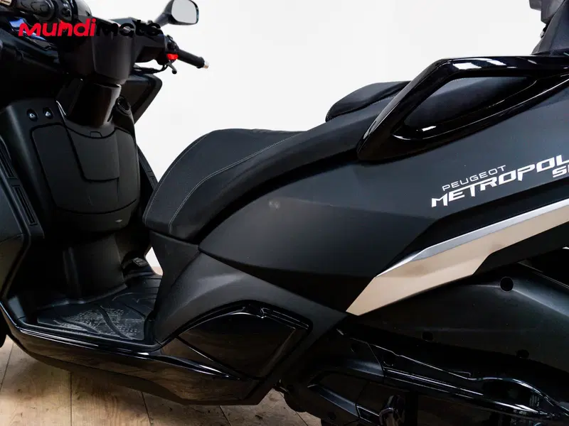 Peugeot Metropolis 400 Active (2025 - 26) (10)
