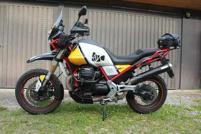 Moto Guzzi V85 TT Evocative Graphics (2019 - 20) usata