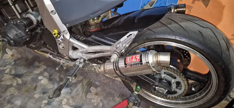 Kawasaki Z 1000 (2003 - 06) (6)