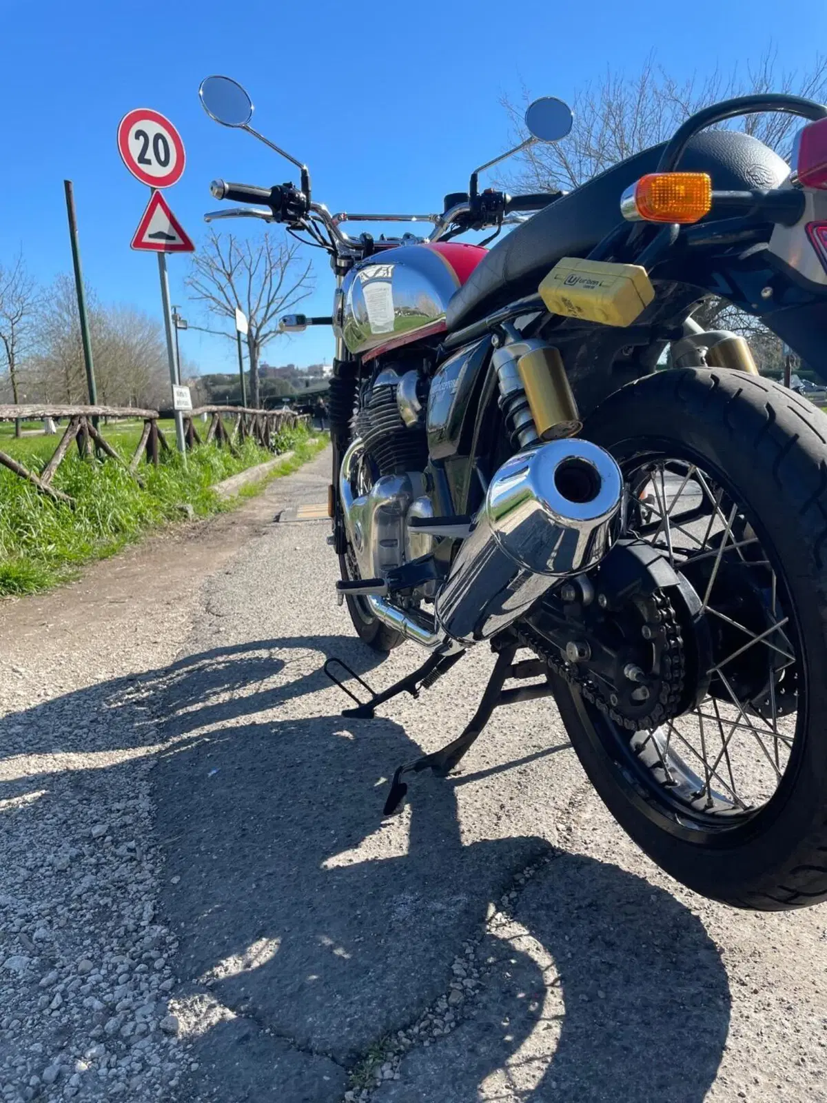 Royal Enfield Interceptor 650 (2021 - 26) (2)