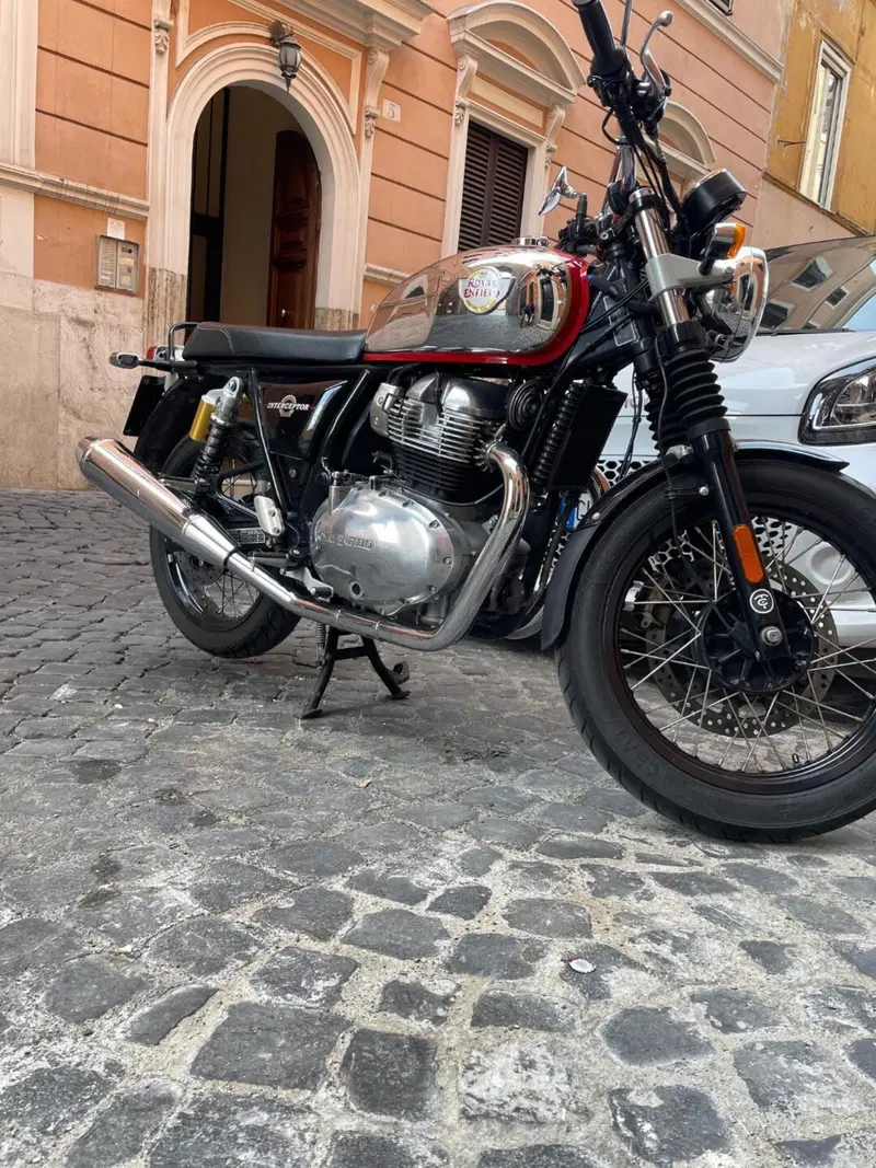 Royal Enfield Interceptor 650 (2021 - 26) (4)