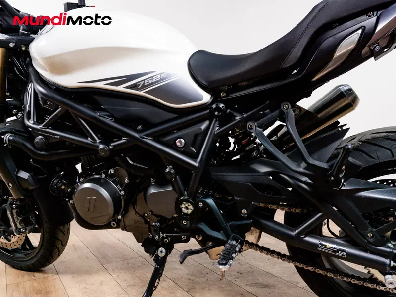 Benelli 752 S (2019 - 20) (10)