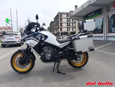 CFMOTO 800MT Touring (2022 - 26) usata