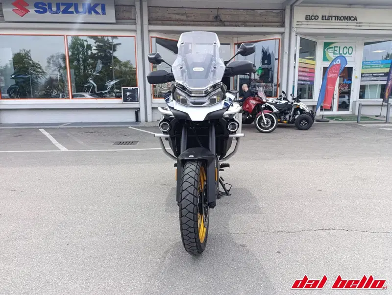 CFMOTO 800MT Touring (2022 - 26) (2)