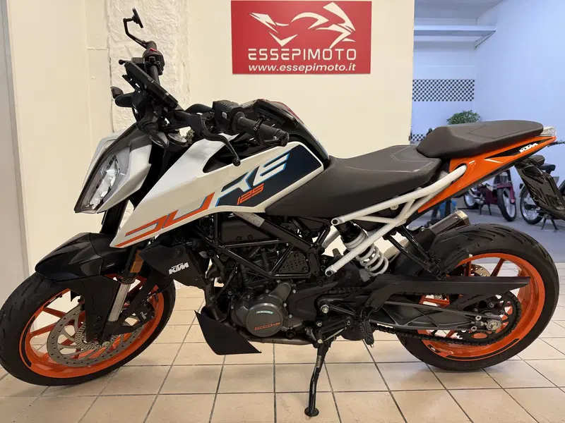 KTM 125 Duke (2024 - 25) (2)