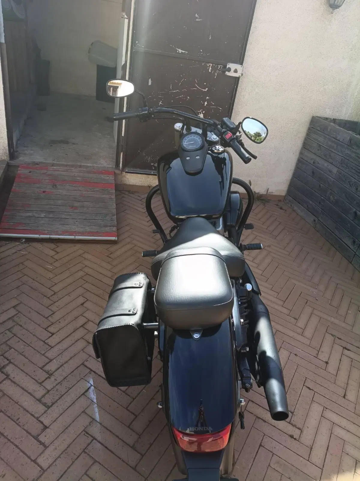 Honda VT 750 Shadow Black Spirit (2007 - 16) (7)