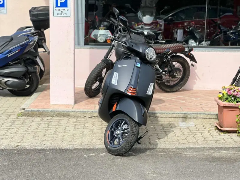 Vespa GTS 310 (2025 - 26) (2)