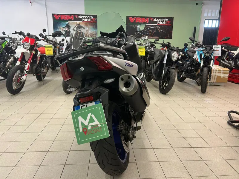 Yamaha T-Max 530 (2017 - 19) (3)