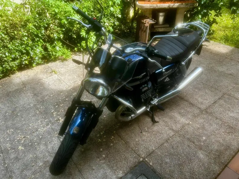 Moto Guzzi V7 Special (2021 - 24) (2)