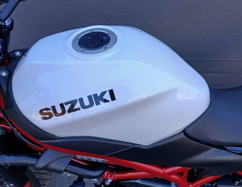 Suzuki SV650 (2021 - 24) (7)