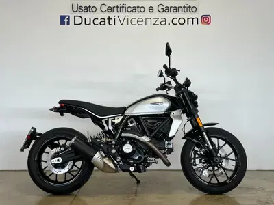 Ducati Scrambler 800 Icon Dark (2025 - 26) usata