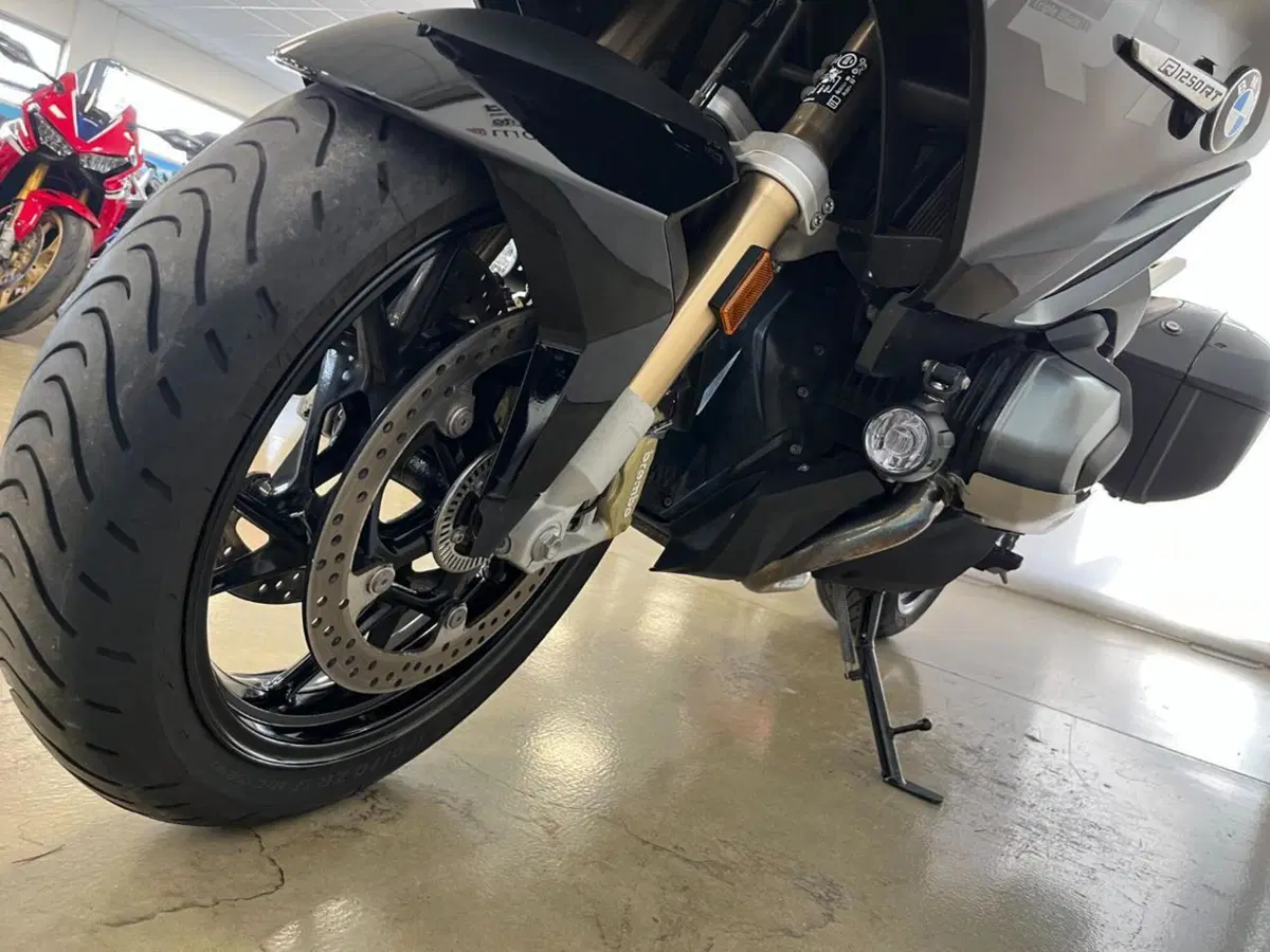 Bmw R 1250 RT (2021 - 25) (3)